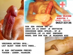 Verzorgd Model ( man) ligt bloot voor uw studies..en foto video hobby