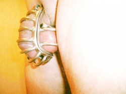 maak mij jou slaaf, en sluit mij hierin op