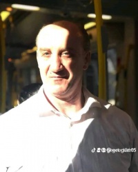 Man zoekt vrouwen uit gent met een voorbind  penins het is gratis