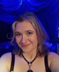 Dominante meesteres zoekt slaaf voor een DS-relatie